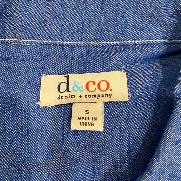 D&C denim jacket light weight size S/M - Picture 2 of 8